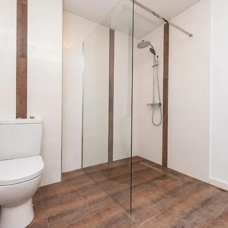 펜션 4 Bedroom Gorgeous In *