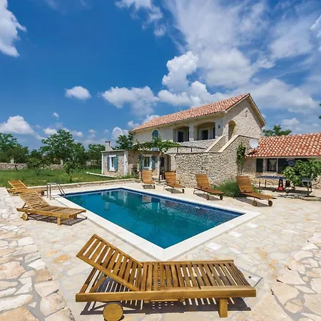 펜션 4 Bedroom Gorgeous In *