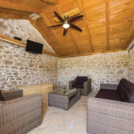 펜션 4 Bedroom Gorgeous In *
