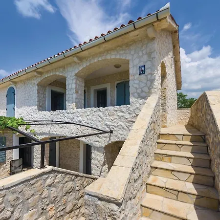 펜션 4 Bedroom Gorgeous In Polaca