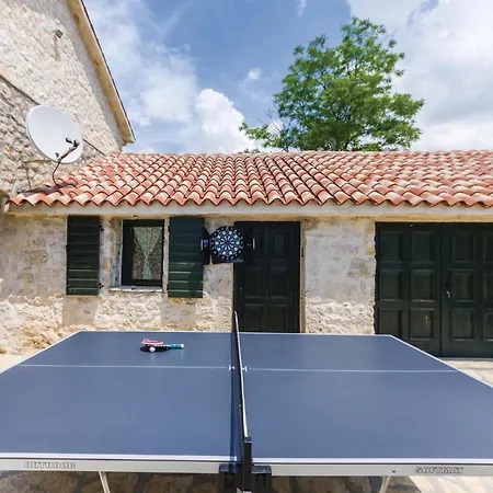 4 Bedroom Gorgeous In